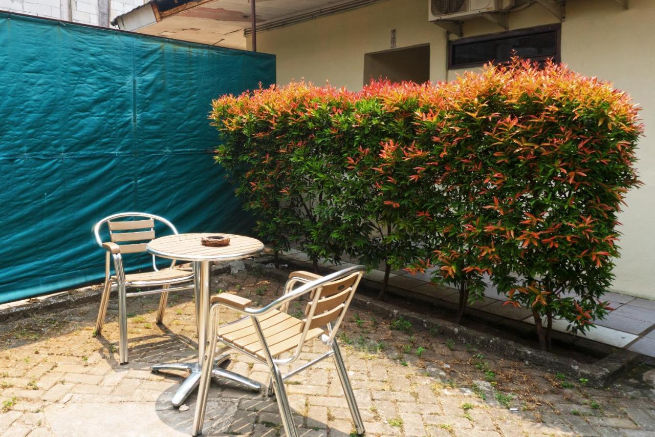 Salihara Kost Jacarta Exterior foto